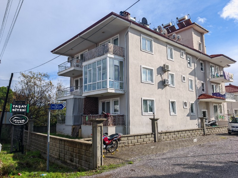 ORTACA CUMHURİYET MAH. CADDE ÜZERİ 2+1 75 M2 3E GAYRİMENKUL