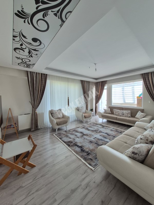 AFYON ÜÇOK EMLAKTAN ALİ İHSAN PAŞA MAH SATILIK SIFIR AYARINDA LÜX 3+1 1 KAT DAİRE