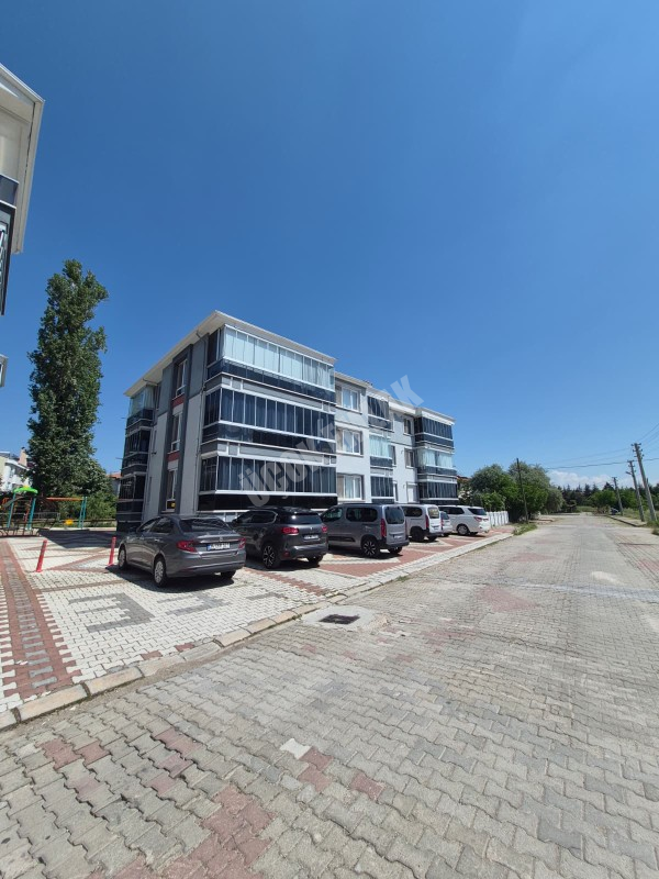 AFYON ÜÇOK EMLAKTAN ALİ İHSAN PAŞA MAH SATILIK SIFIR AYARINDA LÜX 3+1 1 KAT DAİRE