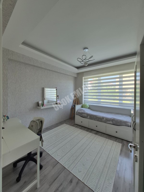 AFYON ÜÇOK EMLAKTAN ALİ İHSAN PAŞA MAH SATILIK SIFIR AYARINDA LÜX 3+1 1 KAT DAİRE