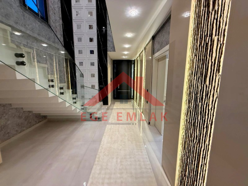 Didim Akbükde 500 M2 Arsa Üzerinde Satılık 4+1  Lüks Villa