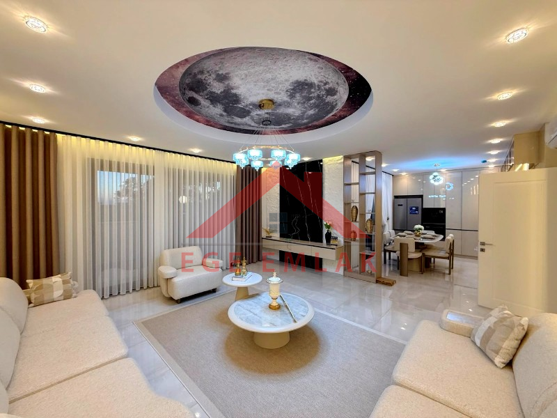 Didim Akbükde 500 M2 Arsa Üzerinde Satılık 4+1  Lüks Villa
