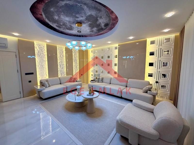 Didim Akbükde 500 M2 Arsa Üzerinde Satılık 4+1  Lüks Villa