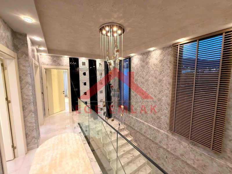 Didim Akbükde 500 M2 Arsa Üzerinde Satılık 4+1  Lüks Villa