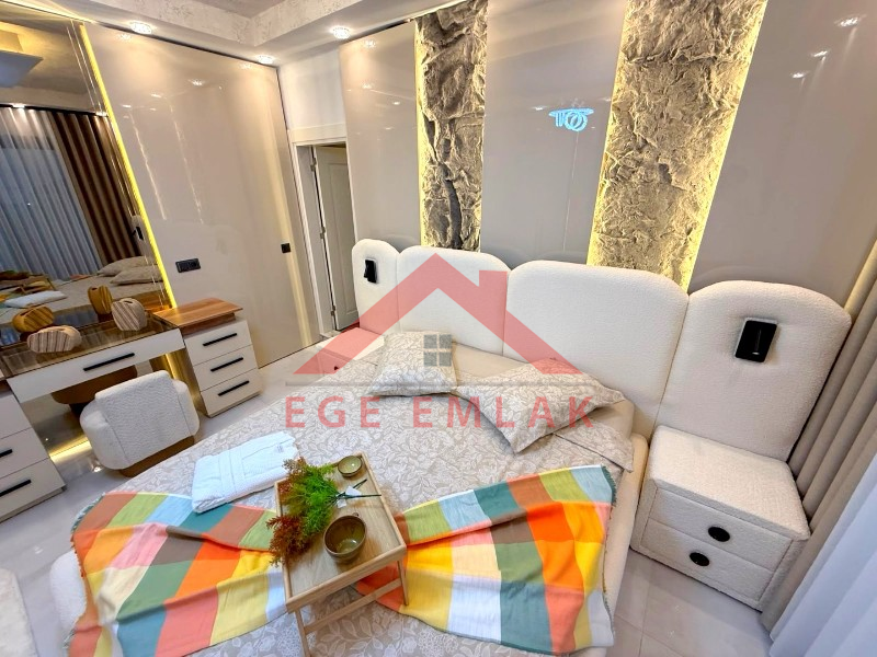 Didim Akbükde 500 M2 Arsa Üzerinde Satılık 4+1  Lüks Villa