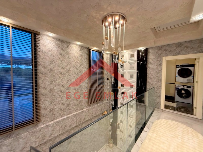 Didim Akbükde 500 M2 Arsa Üzerinde Satılık 4+1  Lüks Villa