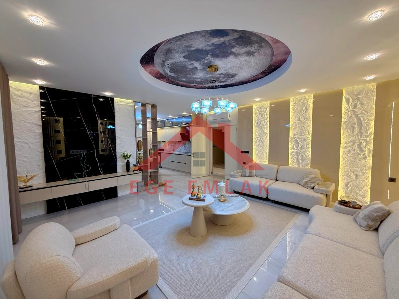 Didim Akbükde 500 M2 Arsa Üzerinde Satılık 4+1  Lüks Villa