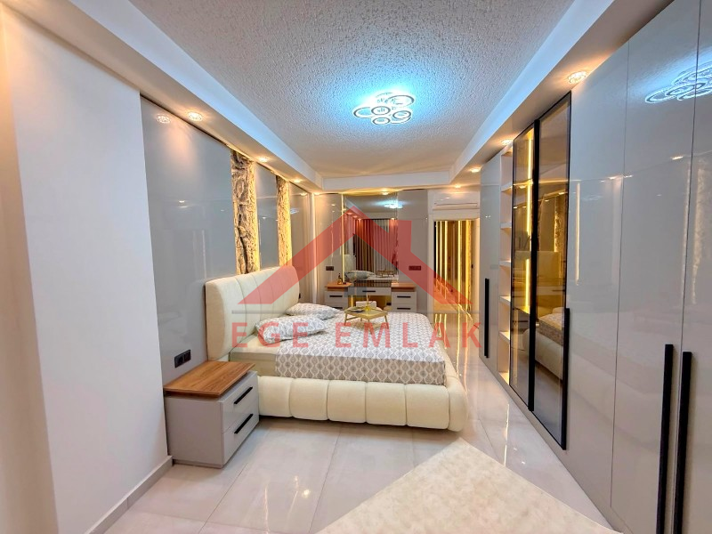 Didim Akbükde 500 M2 Arsa Üzerinde Satılık 4+1  Lüks Villa