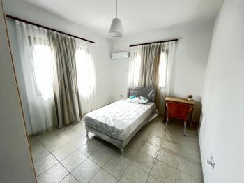 KÖŞKLÜÇİFTLİK'DE CADDE ÜZERİNDE FUL EŞYALI 3+1 KİRALIK DAİRE 