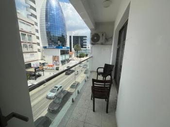 KÖŞKLÜÇİFTLİK'DE CADDE ÜZERİNDE FUL EŞYALI 3+1 KİRALIK DAİRE 