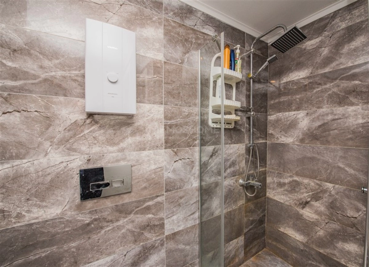 1+1 Wohnung Im Gold Aura 3