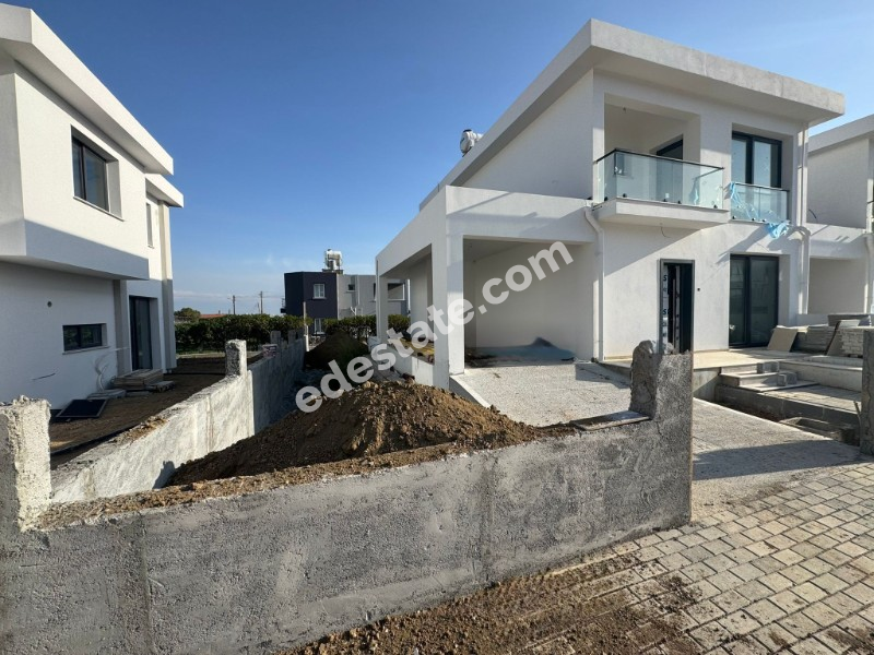 Girne Boğaz Bölgesinde SATILIK  3+1 DUBLEKS VİLLA %50 Peşinat Kalan 12 Ay TAKSİT
