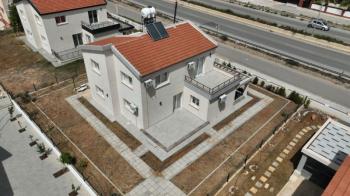 MAĞUSA YENİBOĞAZİÇİ BÖLGESİNDE SATILIK 4+1 VİLLA
