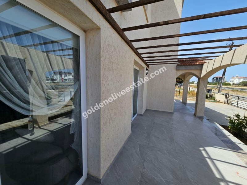 MAĞUSA YENİBOĞAZİÇİ BÖLGESİNDE SATILIK 4+1 VİLLA