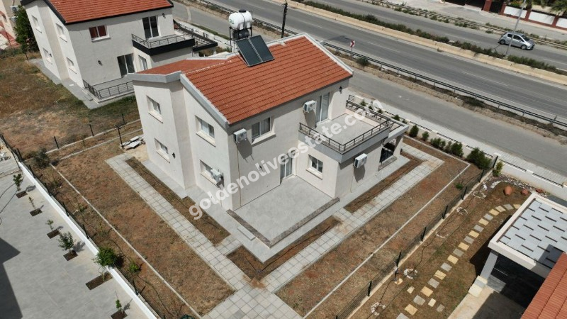 MAĞUSA YENİBOĞAZİÇİ BÖLGESİNDE SATILIK 4+1 VİLLA