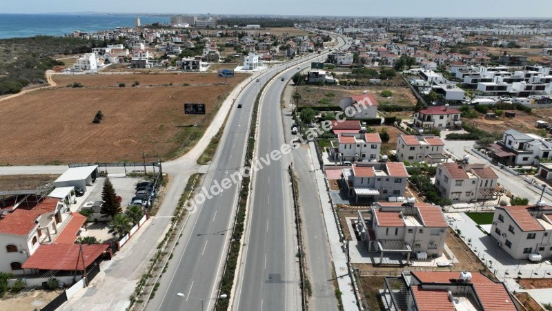 MAĞUSA YENİBOĞAZİÇİ BÖLGESİNDE SATILIK 4+1 VİLLA