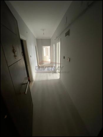 GÜVENAY - ÇORUM OSMANCIK CADDESİ ÜZERİ SATILIK 3+1 DAİRE 