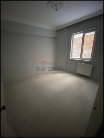 GÜVENAY - ÇORUM OSMANCIK CADDESİ ÜZERİ SATILIK 3+1 DAİRE 