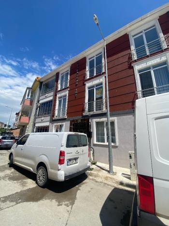 GÜVENAY - ÇORUM İMAM HATİP CAMİİ ARKASINDA ARA KAT 3+1 DAİRE