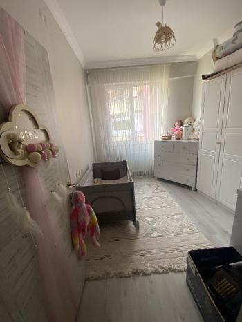 GÜVENAY - ÇORUM İMAM HATİP CAMİİ ARKASINDA ARA KAT 3+1 DAİRE