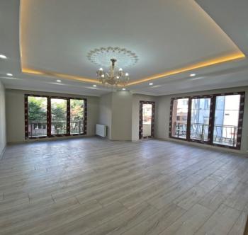 BAHÇEŞEHİR 2.KISIM 2+1 BALKONLU YENİ KREDİYE UYGUN SATILIK DAİRE