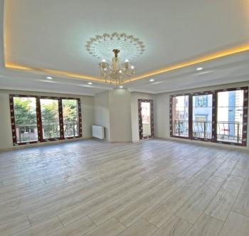BAHÇEŞEHİR 2.KISIM 2+1 BALKONLU YENİ KREDİYE UYGUN SATILIK DAİRE