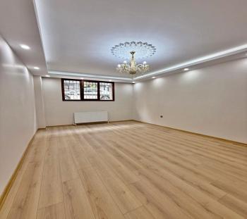 BAHÇEŞEHİR BÖLGE YENİ MİMARİ 2+1 GENİŞ m2 EN UYGUN BAHÇE KATI