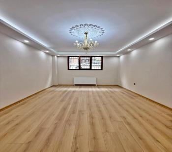 BAHÇEŞEHİR BÖLGE YENİ MİMARİ 2+1 GENİŞ m2 EN UYGUN BAHÇE KATI