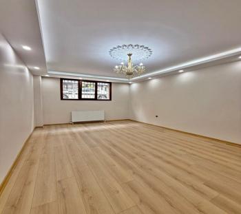 BAHÇEŞEHİR BÖLGE YENİ MİMARİ 2+1 GENİŞ m2 EN UYGUN BAHÇE KATI