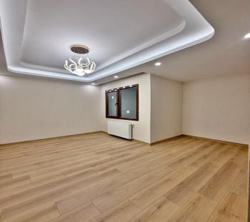 BAHÇEŞEHİR BÖLGE YENİ MİMARİ 2+1 GENİŞ m2 EN UYGUN BAHÇE KATI