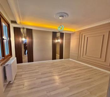 GENİŞ m2 MERKEZİ KONUM ŞIK TASARIM 2+1 BAHÇE KATI SATILIK DAİRE