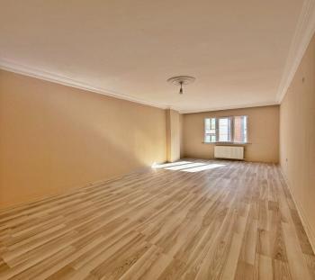 KALABALIK AİLEYE ÖZEL GENİŞLİKTE 2+1 FERAH AYDINLIK 105m² DAİRE