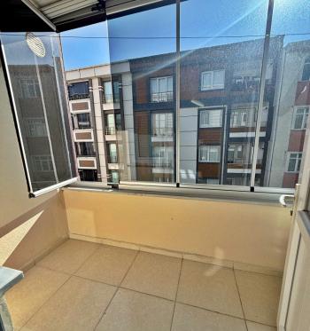 KALABALIK AİLEYE ÖZEL GENİŞLİKTE 2+1 FERAH AYDINLIK 105m² DAİRE
