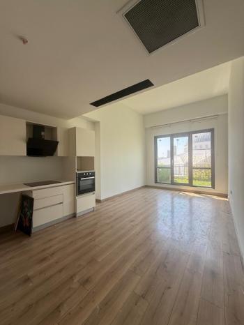 SİTE İÇERİSİNDE GENİŞ MÜSTAKİL BAHÇELİ 2+1 MODERN TASARIMLI SATILIK DAİRE