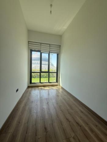 SİTE İÇERİSİNDE GENİŞ MÜSTAKİL BAHÇELİ 2+1 MODERN TASARIMLI SATILIK DAİRE