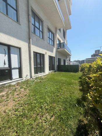 SİTE İÇERİSİNDE GENİŞ MÜSTAKİL BAHÇELİ 2+1 MODERN TASARIMLI SATILIK DAİRE