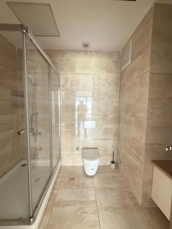 SİTE İÇERİSİNDE GENİŞ MÜSTAKİL BAHÇELİ 2+1 MODERN TASARIMLI SATILIK DAİRE