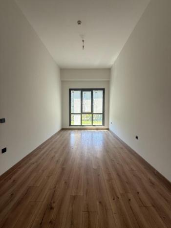 SİTE İÇERİSİNDE GENİŞ MÜSTAKİL BAHÇELİ 2+1 MODERN TASARIMLI SATILIK DAİRE