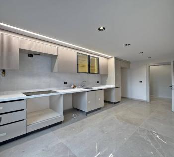 BAHÇEŞEHİR BÖLGE YENİ MİMARİ TASARIMLI 2+1 ARA KAT SATILIK DAİRE