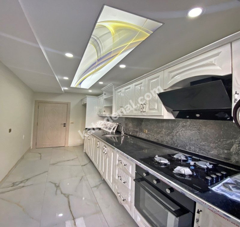 BAHÇEŞEHİR 2.KISIM 2+1 BALKONLU YENİ KREDİYE UYGUN SATILIK DAİRE