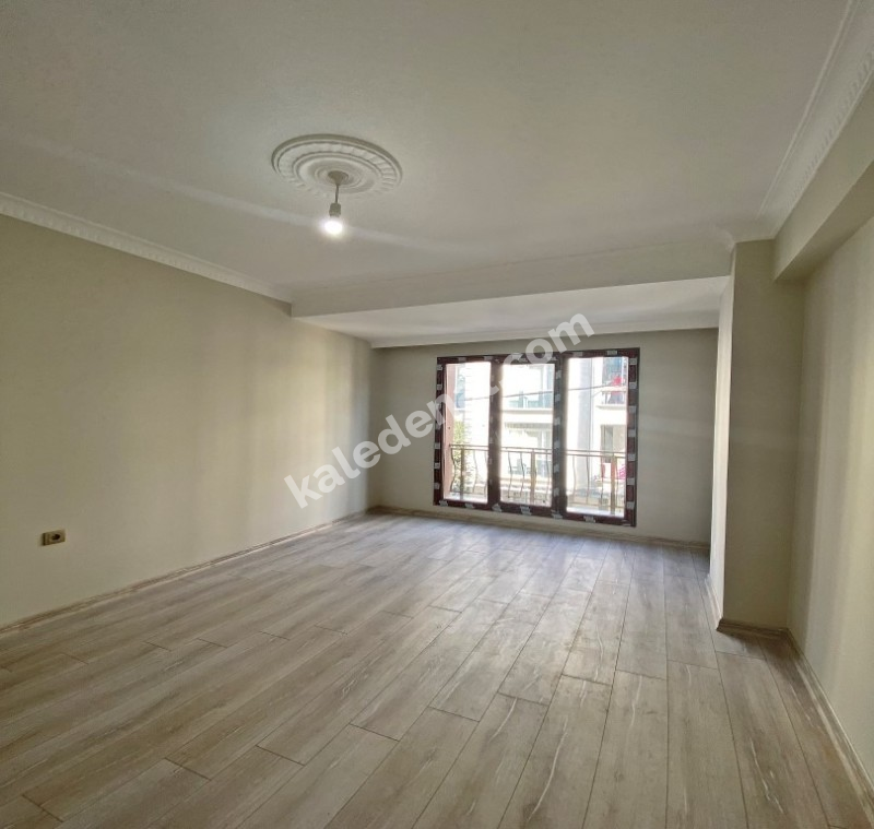BAHÇEŞEHİR 2.KISIM 2+1 BALKONLU YENİ KREDİYE UYGUN SATILIK DAİRE