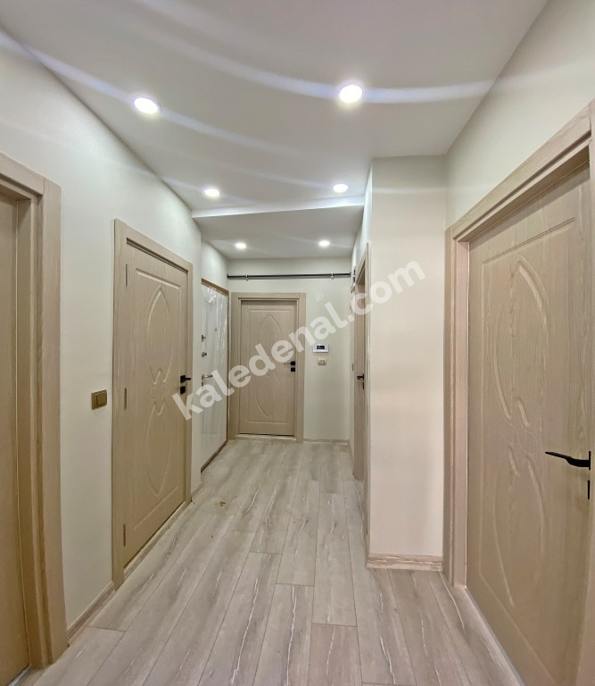 BAHÇEŞEHİR 2.KISIM 2+1 BALKONLU YENİ KREDİYE UYGUN SATILIK DAİRE