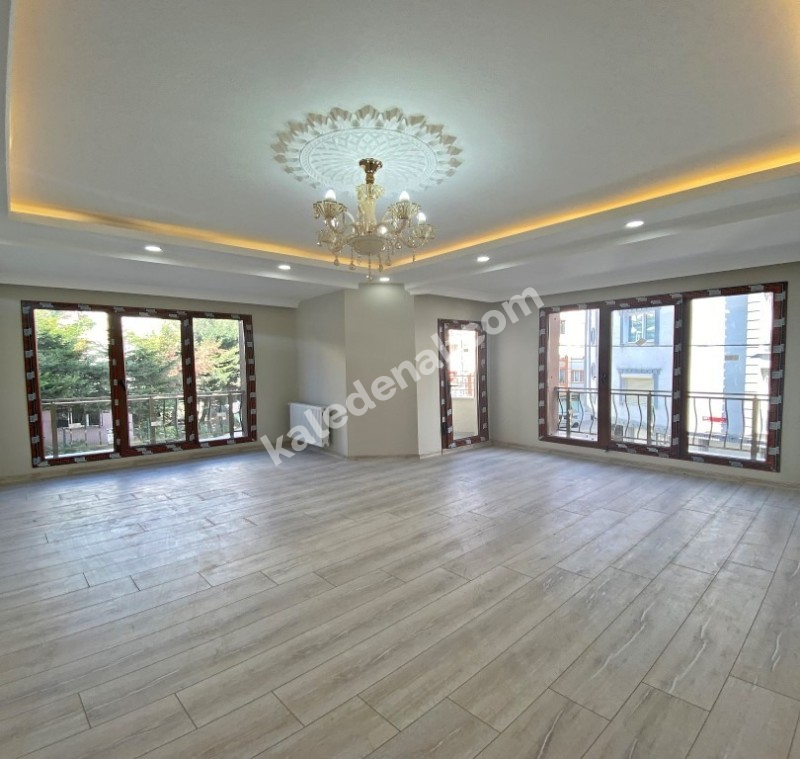 BAHÇEŞEHİR 2.KISIM 2+1 BALKONLU YENİ KREDİYE UYGUN SATILIK DAİRE