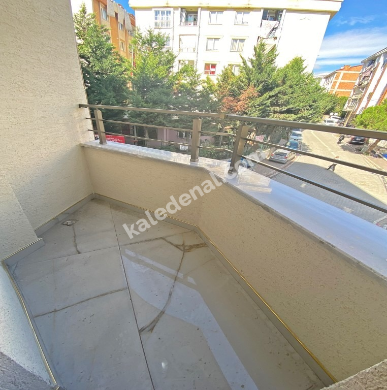 BAHÇEŞEHİR 2.KISIM 2+1 BALKONLU YENİ KREDİYE UYGUN SATILIK DAİRE
