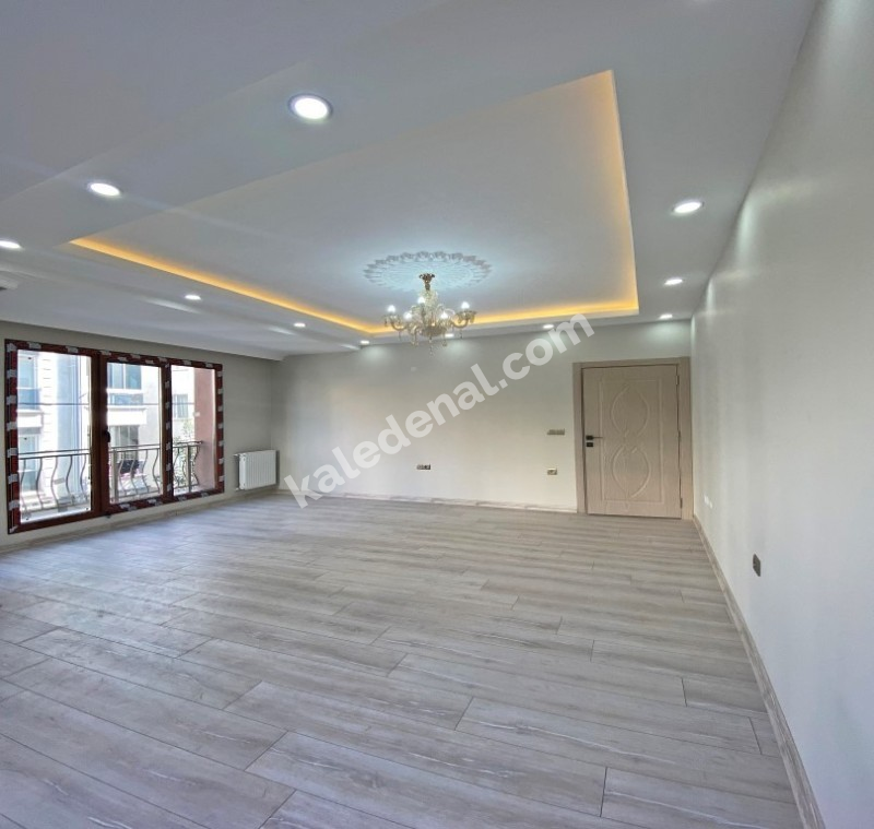 BAHÇEŞEHİR 2.KISIM 2+1 BALKONLU YENİ KREDİYE UYGUN SATILIK DAİRE