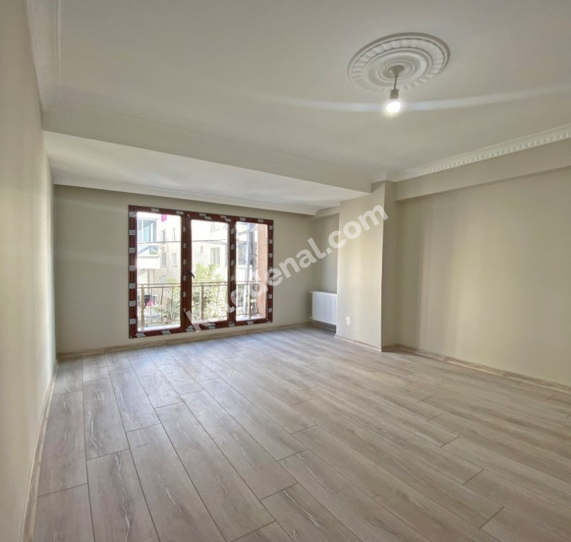 BAHÇEŞEHİR 2.KISIM 2+1 BALKONLU YENİ KREDİYE UYGUN SATILIK DAİRE