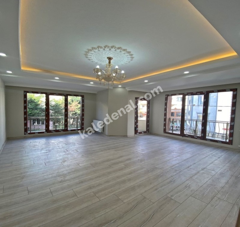 BAHÇEŞEHİR 2.KISIM 2+1 BALKONLU YENİ KREDİYE UYGUN SATILIK DAİRE