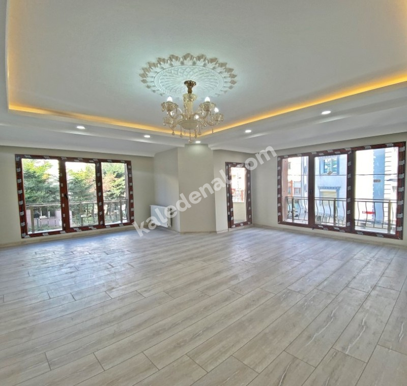 BAHÇEŞEHİR 2.KISIM 2+1 BALKONLU YENİ KREDİYE UYGUN SATILIK DAİRE