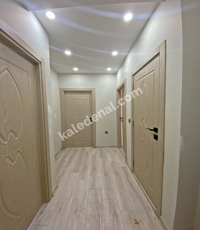 BAHÇEŞEHİR 2.KISIM 2+1 BALKONLU YENİ KREDİYE UYGUN SATILIK DAİRE