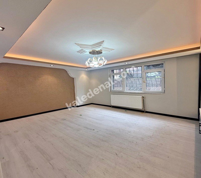 BAHÇEŞEHİR 2.KISIM 3+1 BALKONLU YENİ KREDİYE UYGUN SATILIK DAİRE
